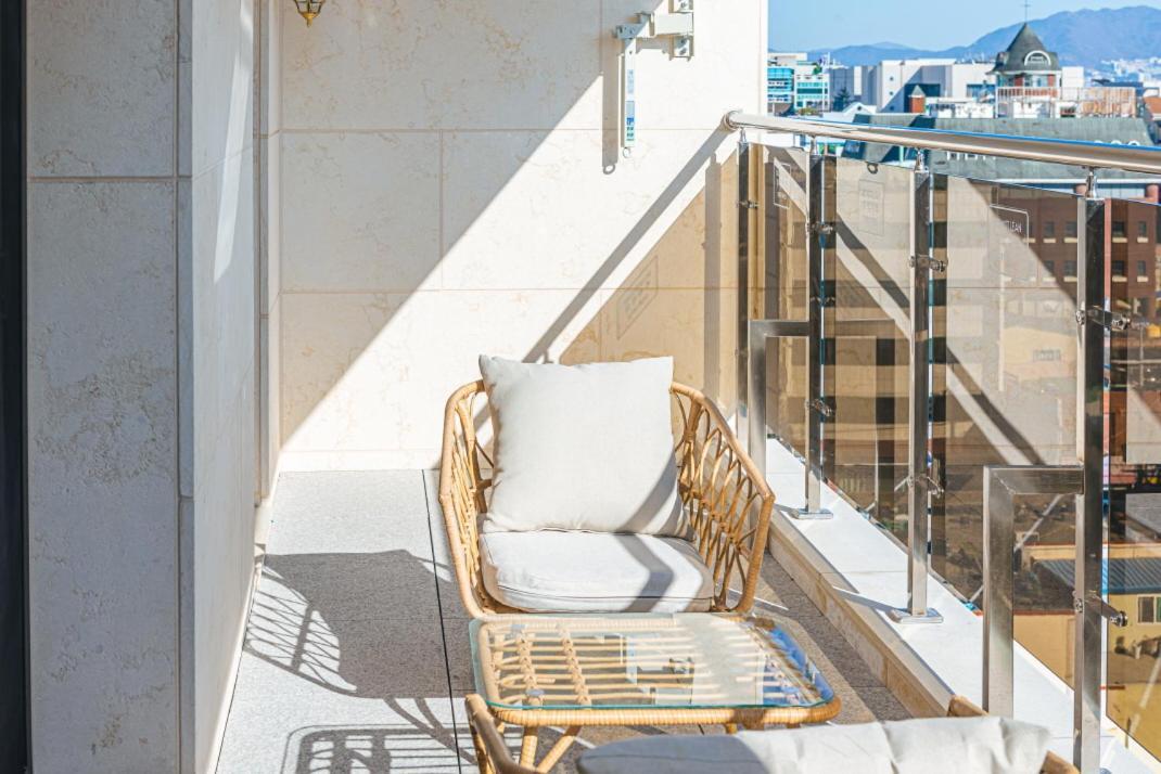 Asherah Villa D' Aqua Hotel Gimhae Экстерьер фото